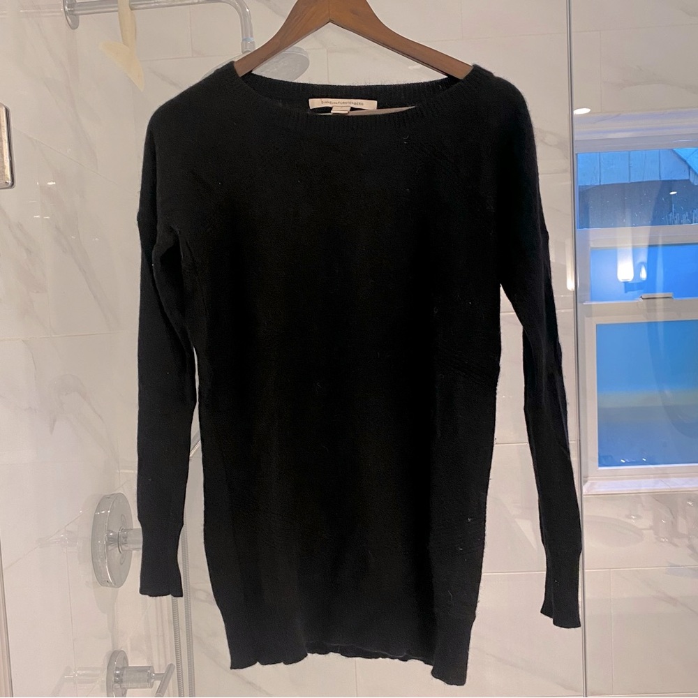Diane Von Furstenberg 100% cashmere long black sweater size S